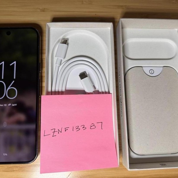 Google Pixel 10 Pro - T-Mobile, 128 GB, Obsidian, G4QUR