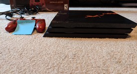 Mint
													PlayStation 4 Pro - Black & Red, 1 TB, Monster Hunter: World Liolaeus, photo 5 of 5