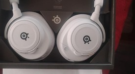 Used
													SteelSeries Arctis 7 Wireless Headphones - White, photo 2 of 2