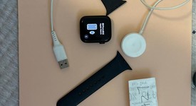 Good
													Apple Watch SE 2nd Gen 44mm - Unlocked, Midnight, A2727 - Cellular, Aluminum, photo 1 of 7