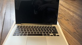 Good
													MacBook Pro 2015 (Retina) - 13" - Silver, 128 GB, 8 GB, photo 3 of 4