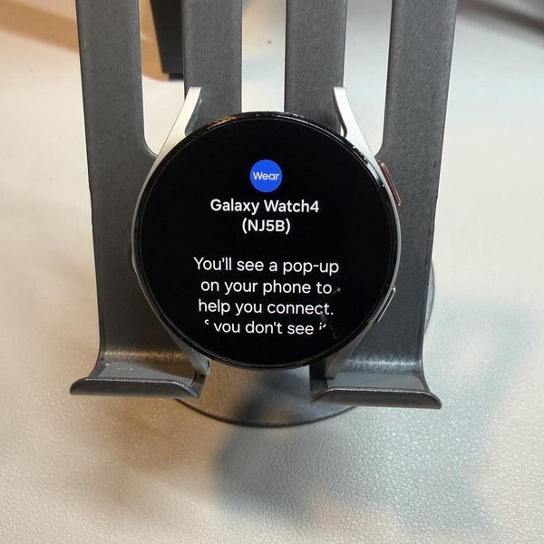 Samsung Galaxy Watch4 - Wi-Fi, Silver, 40mm