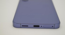 Good
													Samsung Galaxy S24 - Unlocked, Violet, 128 GB, 8 GB, SM-S921U1, photo 4 of 11