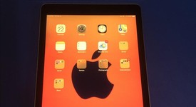 Mint
													Apple iPad Air 2 - Wi-Fi, Gray, 32 GB, photo 2 of 6