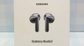 New
													Samsung Galaxy Buds3 - Silver, photo 1 of 3