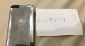 Fair
													Apple iPod Touch 3rd Gen - Wi-Fi, Black, 32 GB, photo 3 of 3