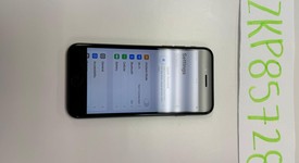 Mint
													Apple iPhone SE 3rd Gen 2022 - Unlocked, Midnight, 64 GB, A2595, photo 3 of 7