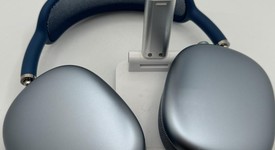 Used
													Apple AirPods Max - Sky Blue, photo 3 of 3