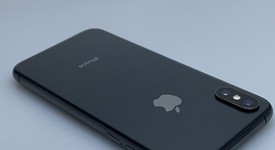 Good
													Apple iPhone Xs - Unlocked, Gray, 64 GB, A1920, photo 4 of 6