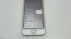 Good
													Apple iPhone SE 1st Gen 2016 - Unlocked, Silver, 32 GB, A1723, photo 3 of 10