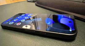 Mint
													Google Pixel 9 - Unlocked, Obsidian, 256 GB, 12 GB, G2YBB, photo 5 of 7