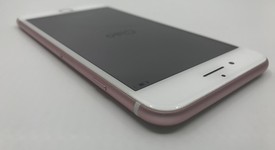 Good
													Apple iPhone 7 Plus - Sprint, Rose Gold, 32 GB, A1661, photo 3 of 5