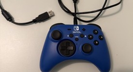 Mint
													Nintendo Switch - Red & Blue, 32 GB, photo 3 of 12