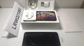 Good
													Apple iPhone Xs Max - Unlocked, Gray, 64 GB, A1921, photo 2 of 10