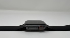 Fair
													Apple Watch Series 4 40mm - Unlocked, Gray, A1975 - Cellular, Aluminum, photo 6 of 6
