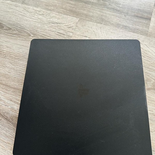 PlayStation 4 Slim - Black, 1 TB
