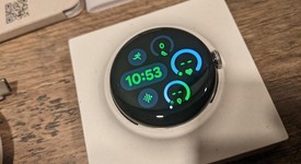 Mint
													Google Pixel Watch 3 - Wi-Fi, Silver, 41mm, Wi-Fi, photo 3 of 8