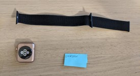 Good
													Apple Watch Series 3 42mm - Unlocked, Gold, A1861, Aluminum, photo 3 of 8