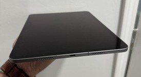 Mint
													Apple iPad Pro 11" 4th Gen 2022 - Unlocked, Gray, 256 GB, photo 3 of 8