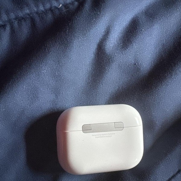 Apple AirPods Pro 2 - Lightning
