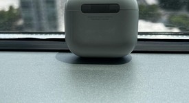 Used
													Apple AirPods 4th Gen - Active Noise Cancellation, photo 4 of 8