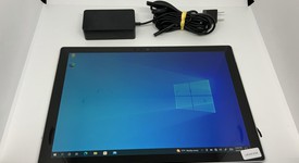 Good
													Microsoft Surface Pro 5 (2017) - Wi-Fi, Silver, 256 GB, 8 GB, photo 1 of 10