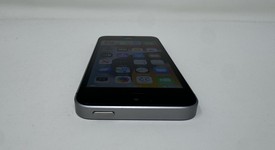 Mint
													Apple iPhone SE 1st Gen 2016 - Unlocked, Grey, 64 GB, A1662, photo 4 of 6