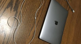 Good
													MacBook Pro 2017 (No Touch Bar) - 13" - Gray, 128 GB, 8 GB, photo 4 of 6