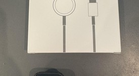Good
													Apple Watch Series 5 44mm - Unlocked, Gray, A2095 Cellular, Aluminum, photo 1 of 6