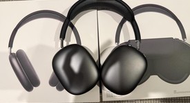 Used
													Apple AirPods Max - Gray, photo 1 of 6