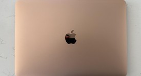 Good
													MacBook Air 2020 - 13" - I5, Gold, 256 GB, 8 GB, photo 2 of 7
