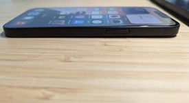 Good
													Apple iPhone 16e - Verizon, Black, 128 GB, A3212, photo 4 of 12