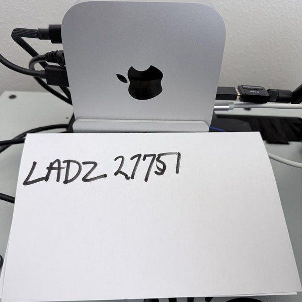 Mac Mini 2024 - 1 TB, 64 GB, Apple M4 Pro 12-core