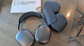 Used
													Apple AirPods Max USB-C - Midnight, photo 1 of 6