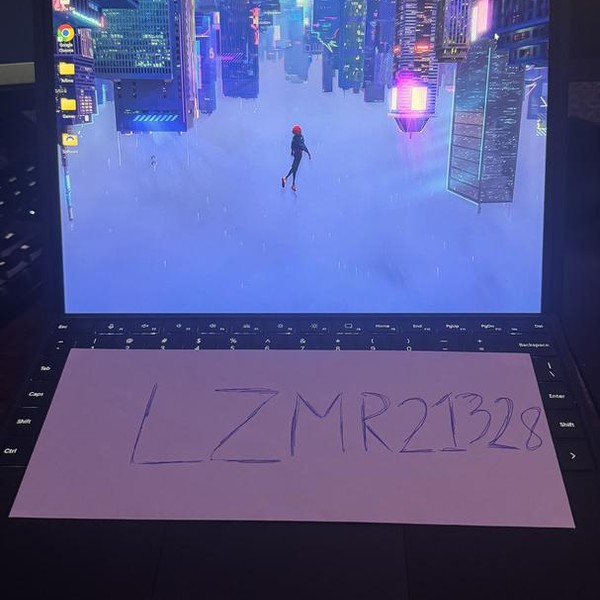 Microsoft Surface Pro 9 - Wi-Fi, 256 GB, Graphite, 16 GB, Intel Core i7, Wi-Fi