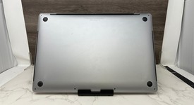 Fair
													MacBook Pro 2016 (With Touch Bar) - 15" - Gray, 512 GB, 16 GB, photo 4 of 11