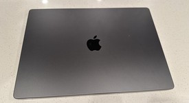 Good
													MacBook Pro Late 2023 (M3) - 16" - Apple M3 Pro 12-core, Black, 512 GB, 18 GB, 18-core GPU, photo 4 of 12