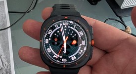 Mint
													Samsung Galaxy Watch Ultra - Unlocked, Gray, SM-L705U, 47mm, photo 3 of 13