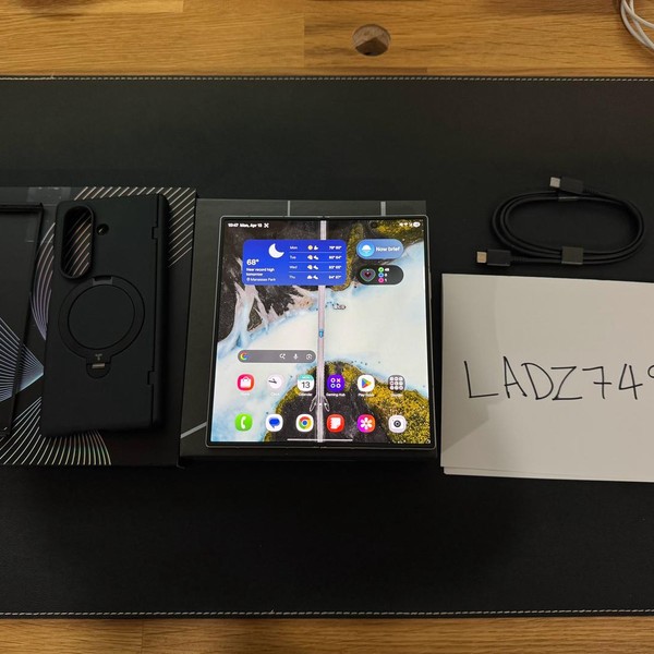 Samsung Galaxy Z Fold7 - Verizon, 256 GB, Silver Shadow, 12 GB, SM-F966U