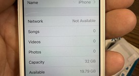 Good
													Apple iPhone SE 1st Gen 2016 - Unlocked, Silver, 32 GB, A1662, photo 3 of 8