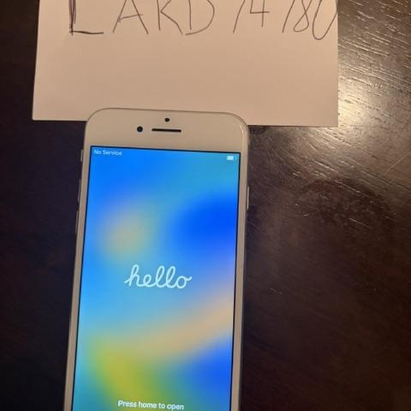 Apple iPhone 8 - Verizon, 64 GB, Silver, A1863