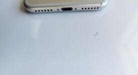 Good
													Apple iPhone 7 - Unlocked, Silver, 32 GB, A1660, photo 3 of 8