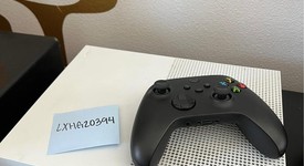 Mint
													Xbox One S (2016) - White, 1 TB, All Digital Edition, photo 4 of 10
