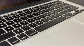 Fair
													MacBook Pro 2015 (Retina) - 13" - Silver, 512 GB, 16 GB, photo 5 of 13