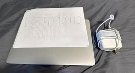 Fair
													MacBook Pro 2017 (With Touch Bar) - 13" - I5, Silver, 512 GB, 8 GB, photo 2 of 9