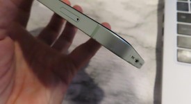 Good
													Apple iPhone 12 - Unlocked, Green, 128 GB, A2172, photo 3 of 5