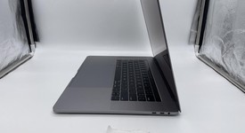 Good
													MacBook Pro 2019 - 15" - I7, Gray, 1 TB, 16 GB, photo 2 of 5