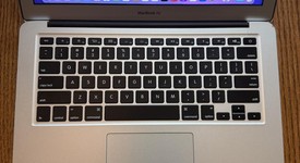 Good
													MacBook Air 2017 - 13" - I5, Silver, 128 GB, 8 GB, photo 5 of 10