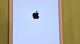 Good
													Apple iPad 6th Gen - Wi-Fi, Silver, 32 GB, A1893, photo 2 of 9