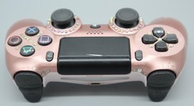 Good
													DualShock 4 Wireless Controller - Rose Gold, photo 3 of 5